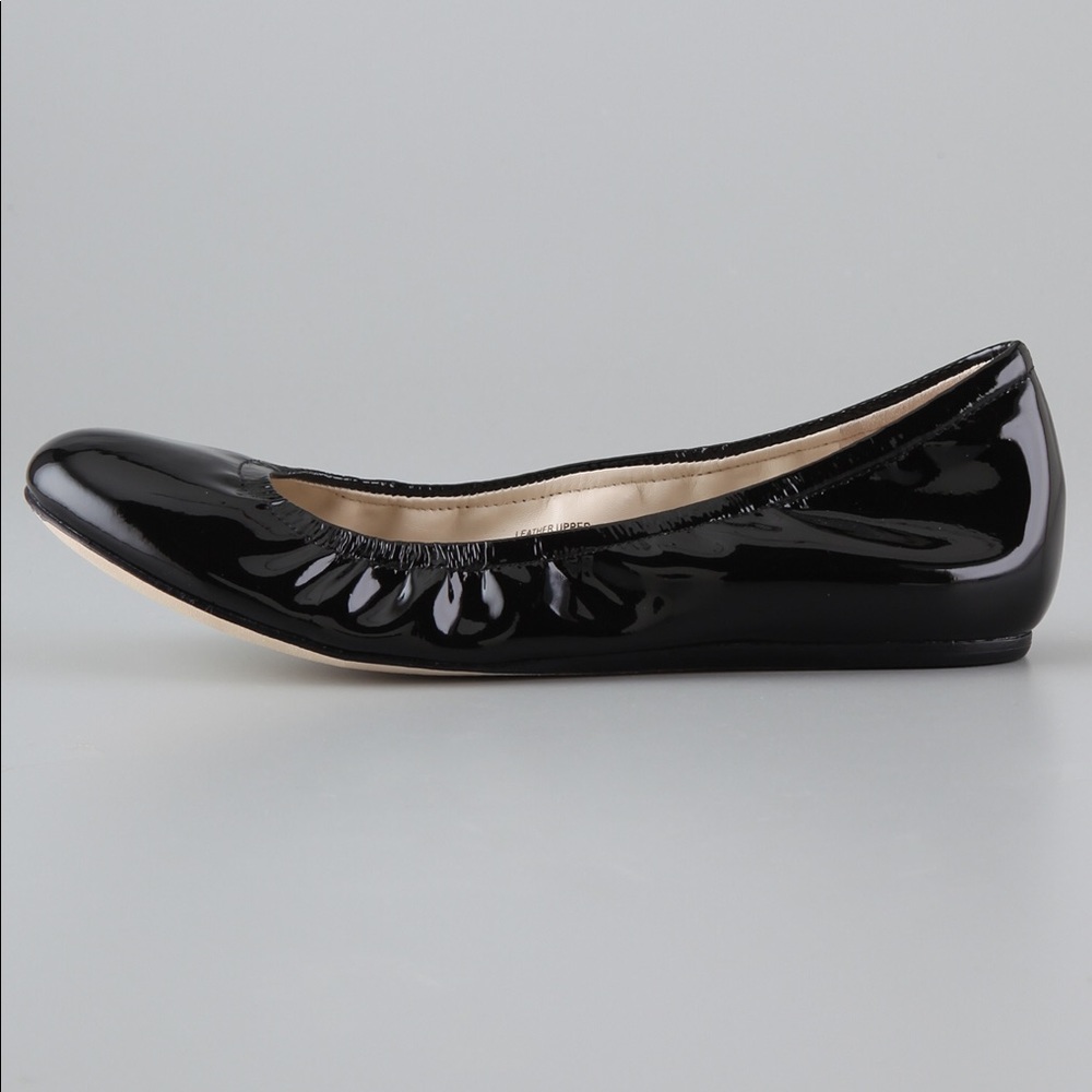 Vera wang lavender Lilian flats